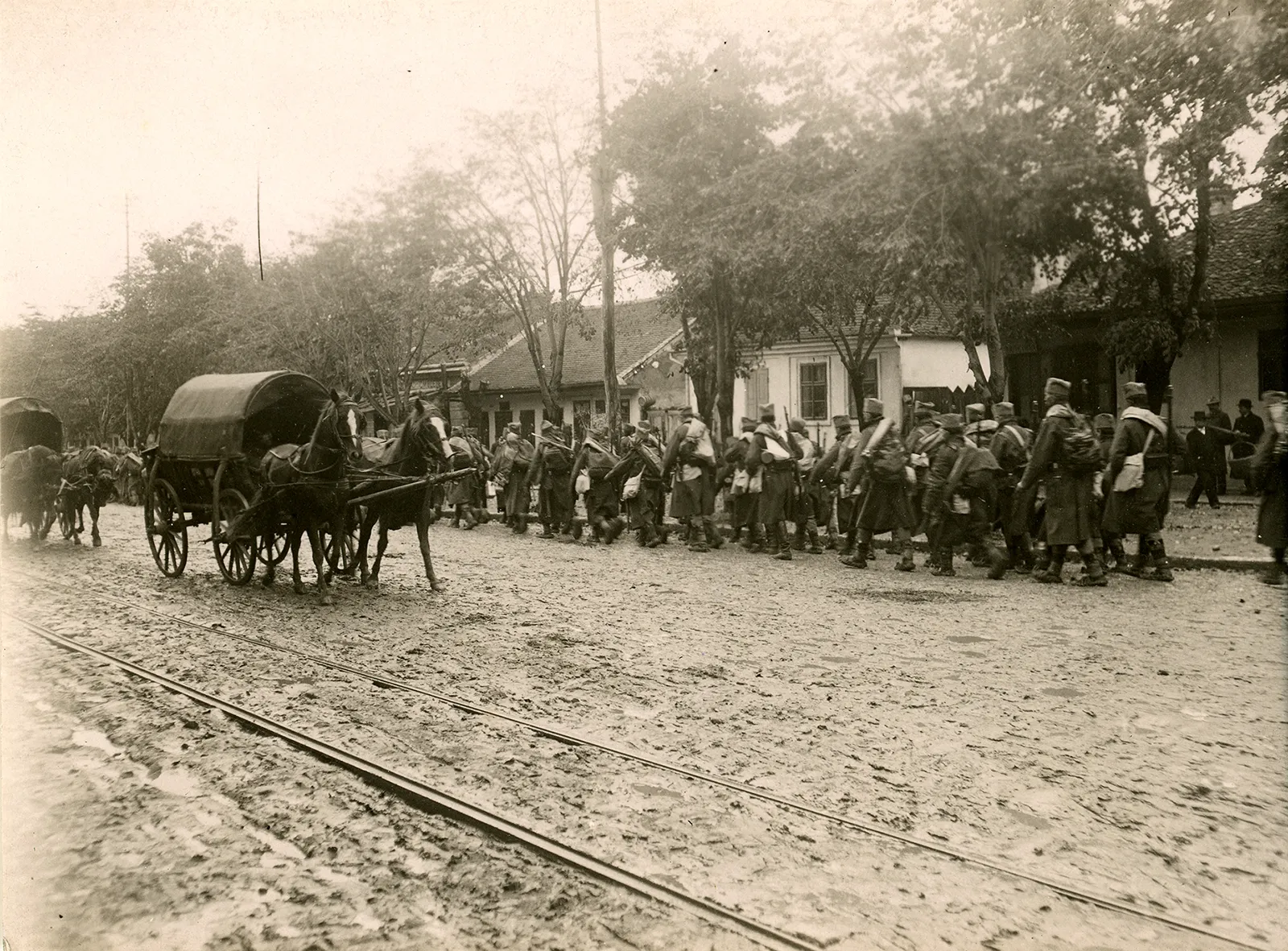 Serbian-troops-Belgrade-Serbia-World-War-I